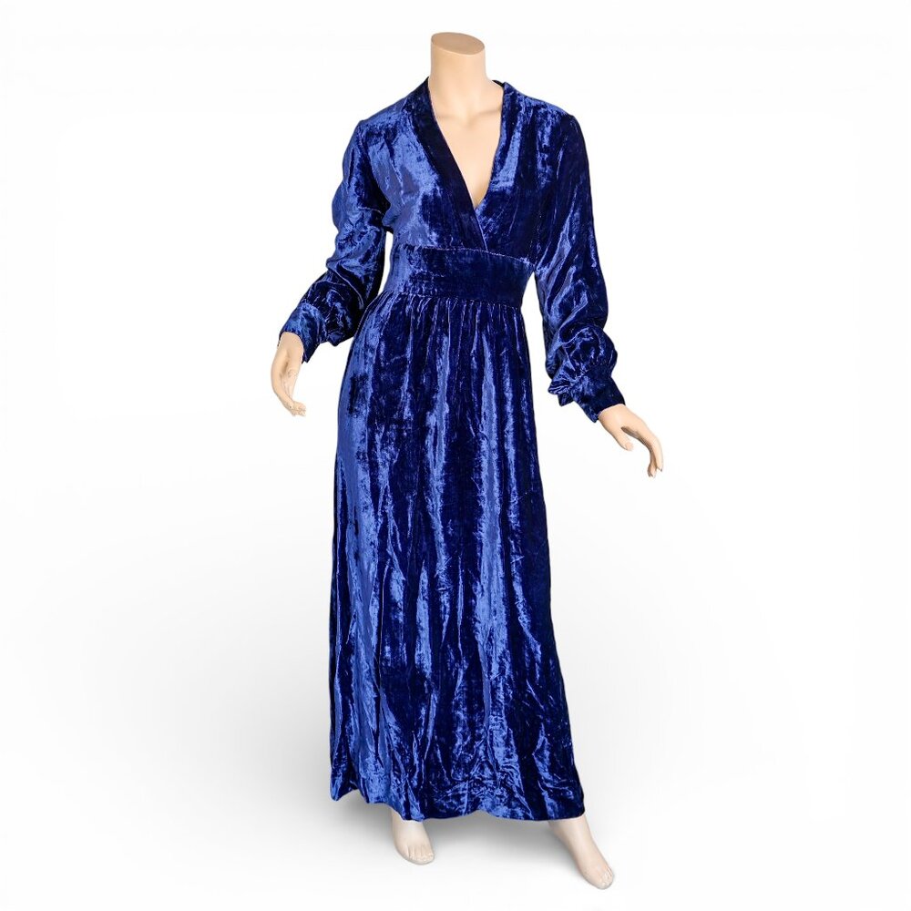 1970s Sapphire Blue Velvet Dramatic Boho Goddess Gown * Medium
